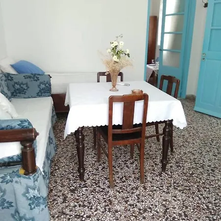 Apartment Parikia's Grandma Studio *